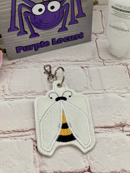 Bumble Bee hand sanitiser holder UK, Bee gift, Back to school, Hand sanitiser with clip, Stocking filler, Christmas, Hand sanitiser holder for lanyard - Image 6
